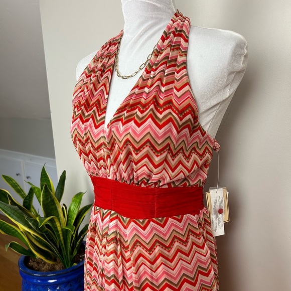 NWT! Sleeveless Silk Halter Dress Red Pink Chevron Print - Picture 6 of 11